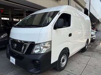 nissan urvan 2.5 panel amplia aa mt