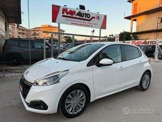 peugeot 208 bluehdi 75cv allure autocarro 5 posti