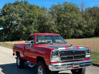 dodge ram d150 v8 short bed pick up