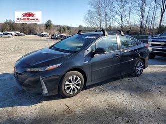 toyota prius prime le, 2022r., 1.8l 1.8 hybryda 121km