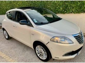 lancia ypsilon 1.4l gold 2013