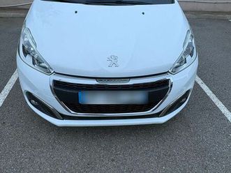 vend peugeot 208