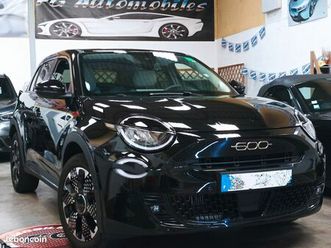 fiat 600 hybrid 100ch dct6 la prima