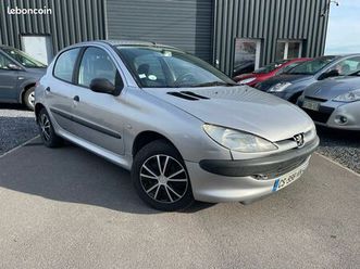 peugeot 206 1,4i essence 75 chvx « petit prix »