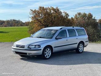 volvo v70 2.4 d5 optimum 218.000kms boîte méca | attelage | révisée & garantie