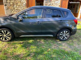 suziki hybride scross