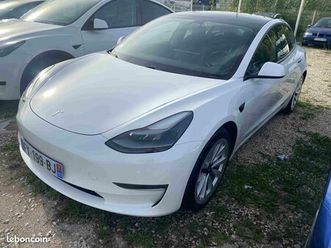 tesla model 3 long range awd 1ere main tva récupérable avec attelage d'origine tesla