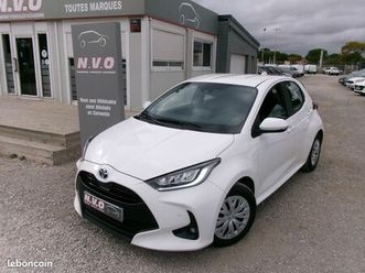 toyota yaris 116h dynamic 5p my22