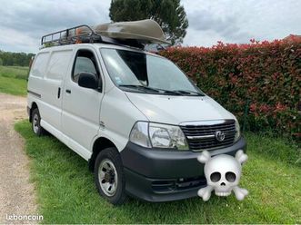 toyota hiace 4x4 2l5