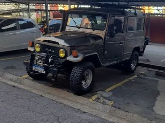 toyota bandeirante longa 1982