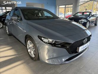 mazda 3 2,0 serviska,čr,1.majitel