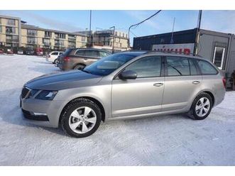 škoda octavia 1,5tsi dsg ! naj.9600km !!!