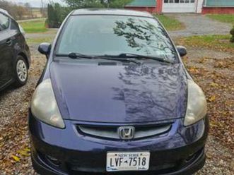 HONDA FIT honda-fit-2008