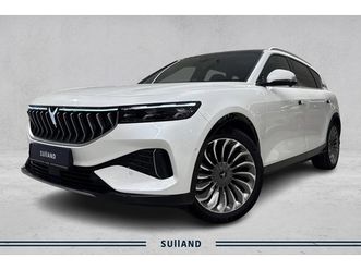 premium 4x4 | luftfjæring | mørkt skinn | panorama-tak