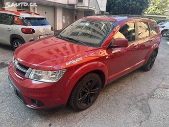 fiat freemont 2.0 mjt2 125kw 7 míst lounge !