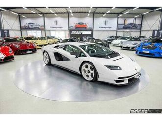 lamborghini countach lpi 800-4 | triple white | 1/112