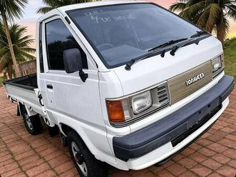 toyota town ace! rare 4x4 diesel 2.0 4 cyl long bed! low miles!!