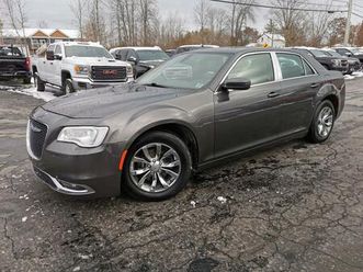 used 2018 chrysler 300 touring