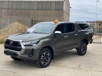 ② 2.8 d-4d 4wd comfort 20.oookm — toyota — 2ememain