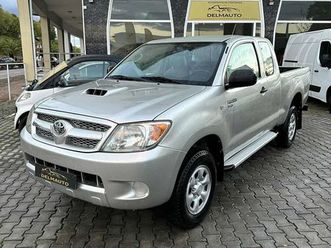 toyota hilux 2.5 d-4d ce