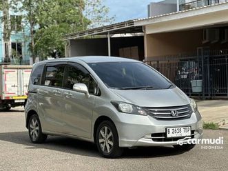 2010 honda freed 1.5 mpv