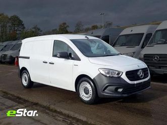 45kwh base auto l2 6dr