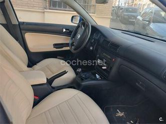 volkswagen passat 1.8 t trendline