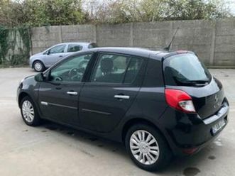 ② renault clio1.2essence 2012 avec 99000km*navigation*garantie — renault — 2ememain