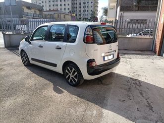 vettura unico proprietario in eccellenti condizioni,