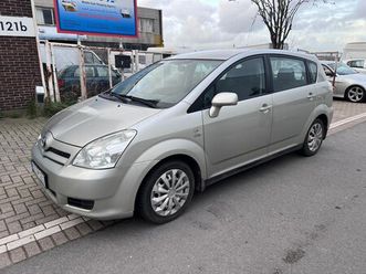 toyota corolla verso - 2.0 d-4d executive 7p bj 2004 +31641468730