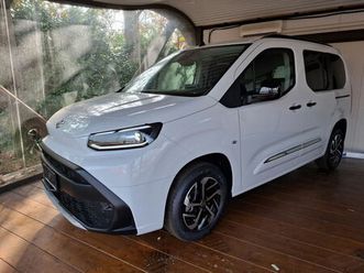 toyota proace city verso city verso 1.5d 100 cv s&s short executive nuova a san lazzaro di savena