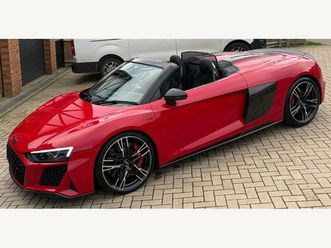 5.2 fsi v10 performance carbon black spyder s tronic quattro euro 6 (start/stop) 2dr