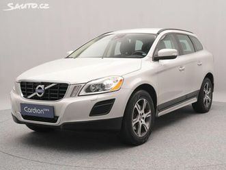 volvo xc60 3.2 awd momentum cz aut