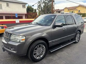 used 2010 lincoln navigator base