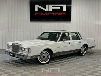 used 1988 lincoln town car signature