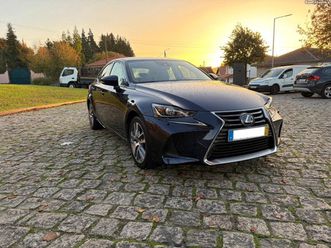 lexus is 300 300h janeiro/19