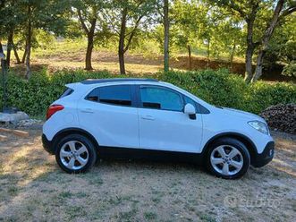 auto opel mokka