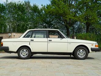 1982 244 gl