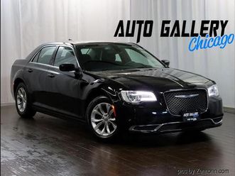 2018 chrysler 300 touring