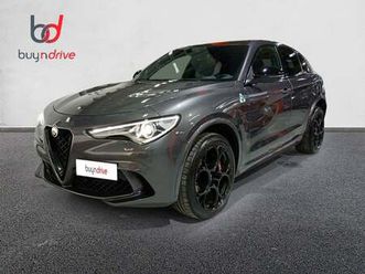 stelvio 2.9 bi-turbo q4 quadrifoglio at8