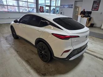 2025 buick envista sport touring ** only 800 kms ** sunroof