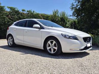 v40 ii 2012 1.6 d2 kinetic