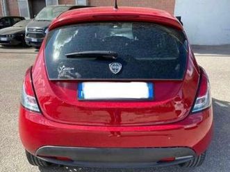 ypsilon iii 2011 0.9 t.air platinum s