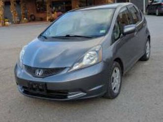 2013 honda fit 4 door hatchback 95k miles