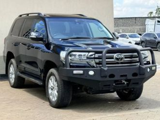 toyota landcruiser sahara - 2018