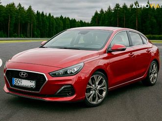 hyundai i30 fastback 1.4tgdi style 7dct 103kw140hp automatadaptívny tempomat za 13 990 €