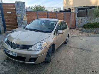 nissan tiida 2011