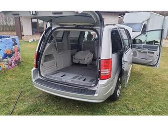 chrysler grand voyager 3,8v6 automat 125 tyś km 7 osobowy rodzinny van konin • olx.pl