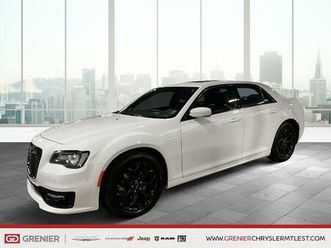 2023 chrysler 300 300s + awd + toit ouvrant pano remote starter + le