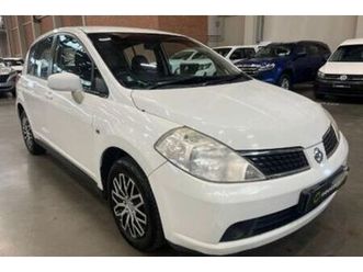 2011 nissan tiida 1.6 visia+ 5-dr